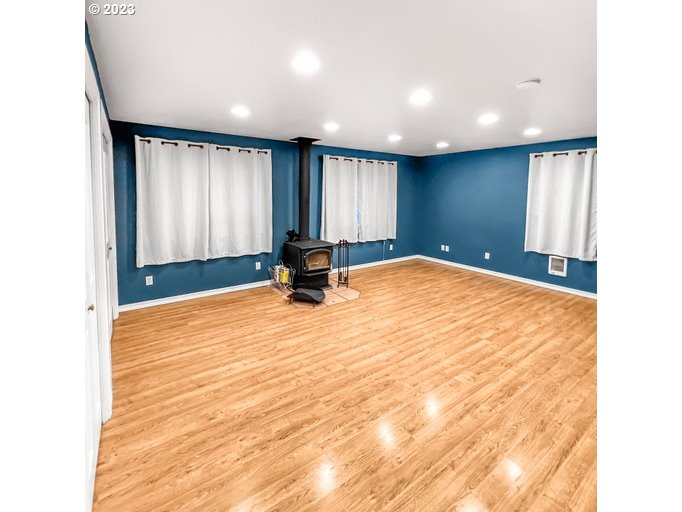 1123 Ransom Avenue Brookings, OR 97415 - Photo 11 of 22 Gallery Image 11