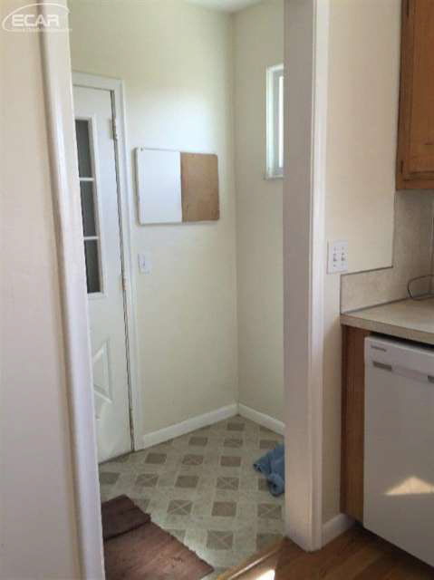 10021 Ray Road Gaines, MI 48436 - Photo 8 of 14 20434620-7.JPG