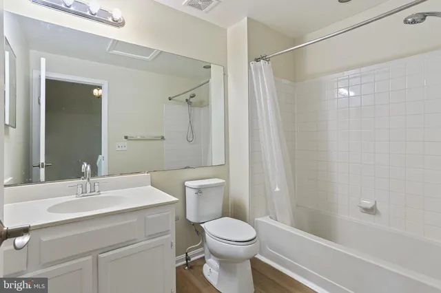 $2,700 | 9658 Stirling Bridge Drive, Columbia, MD 21046