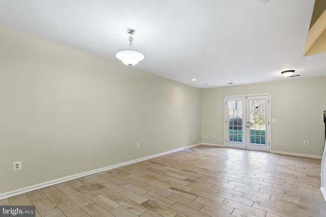 $2,700 | 9658 Stirling Bridge Drive, Columbia, MD 21046