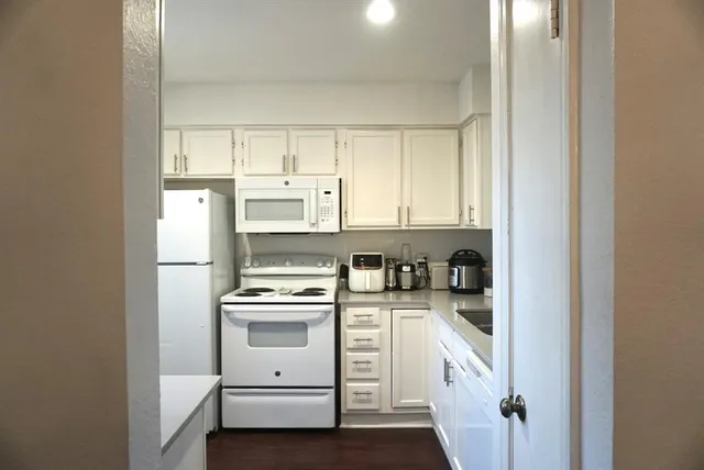 $185,999 | 4748 Old Bent Tree Lane, Unit 501, Dallas, TX 75287