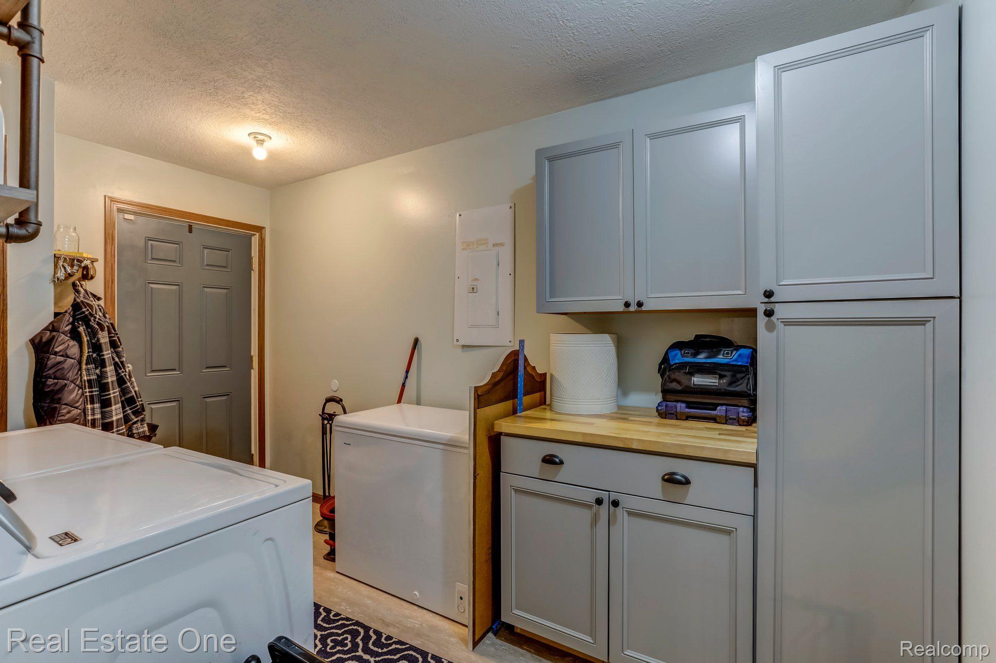 8178 West Newburg Road Belleville, MI 48111 - Photo 17 of 34 Gallery Image 17