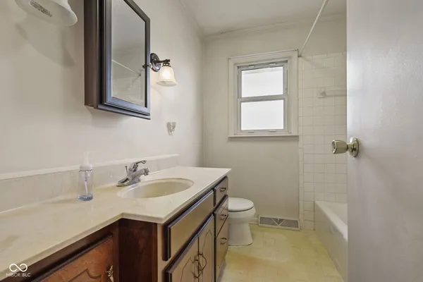 $220,000 | 4516 Earlham Drive, Indianapolis, IN 46227
