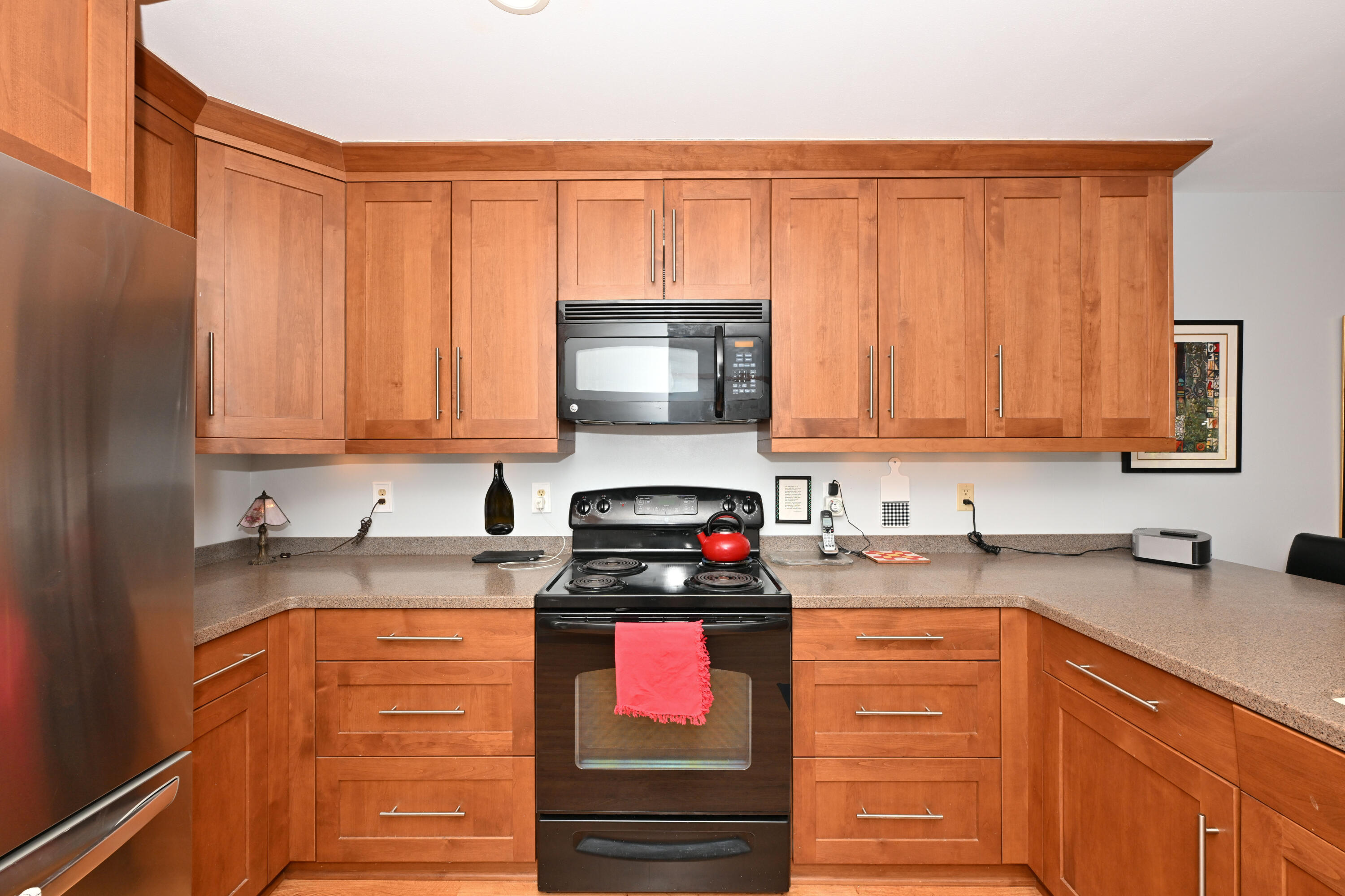 1600 West Green Tree Road, Unit 202 Glendale, WI 53209 - Photo 3 of 26 Great work space!