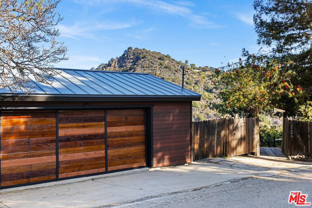 20006 Valley View Drive Topanga, CA 90290 - Photo 25 of 39