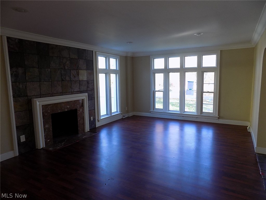 3034 Ludlow Road Shaker Heights, OH 44120 - Photo 3 of 29