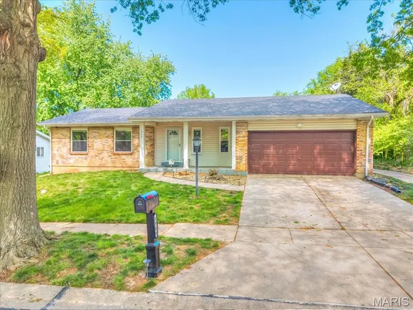 $239,000 | 1909 Lakeheights Lane, Spanish Lake, MO 63138