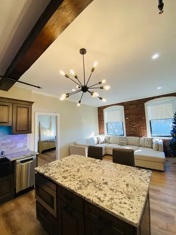 $3,500 | 80 Foster Street, Unit 501, Peabody, MA 01960