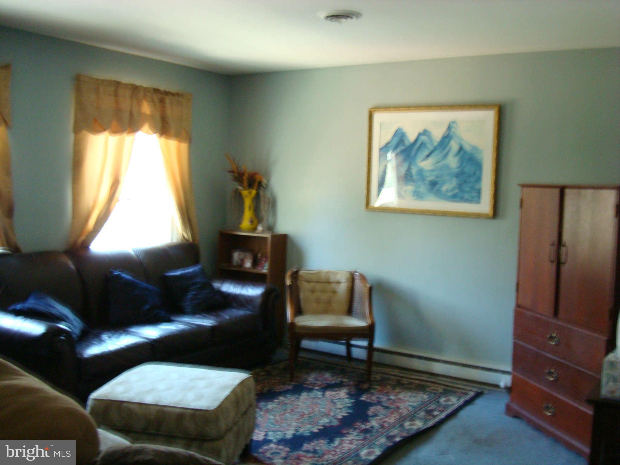 11524 Ropeknot Road Lusby, MD 20657 - Photo 2 of 4 Living Room