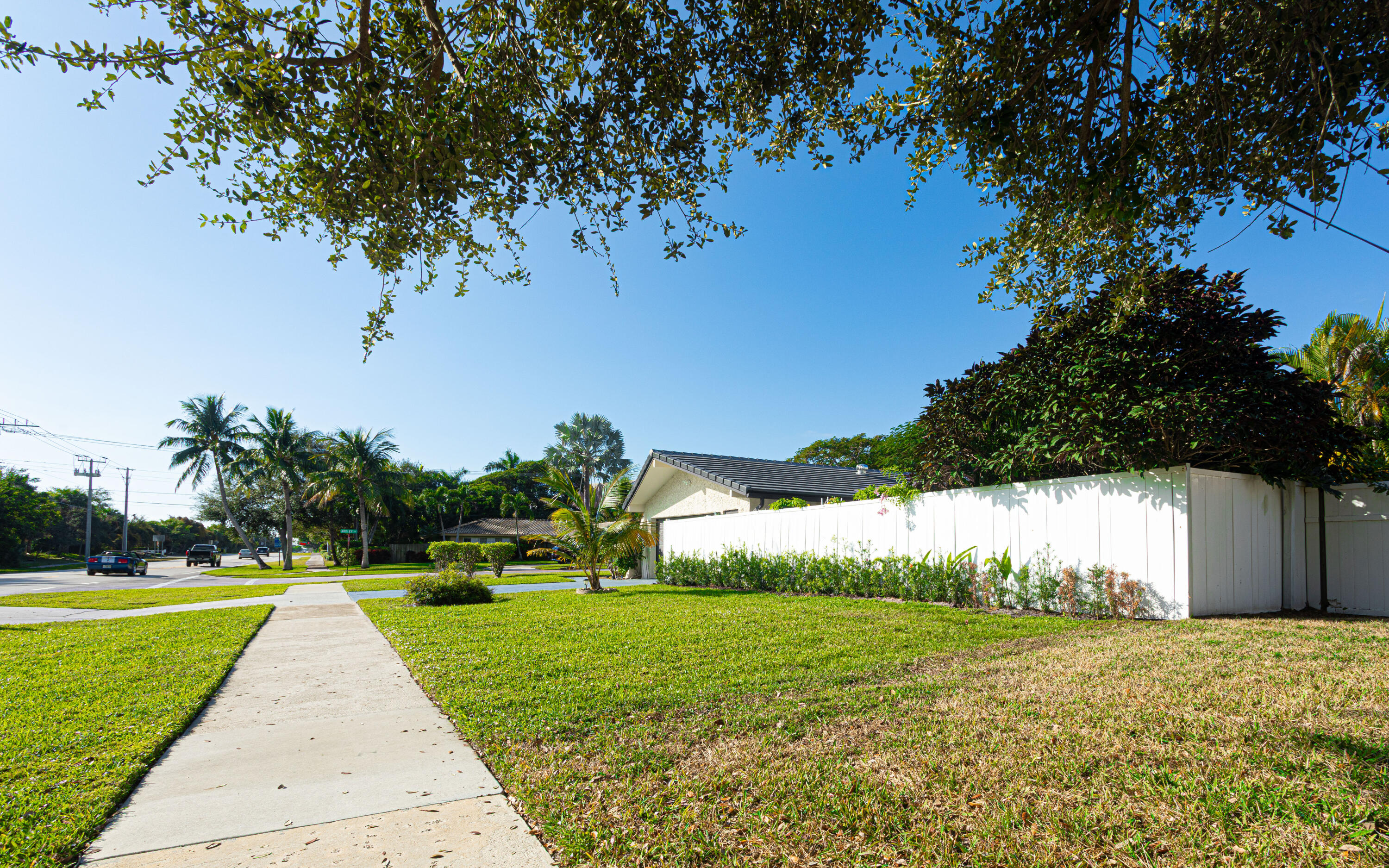 2013 Ardley Road North Palm Beach, FL 33408 - Photo 7 of 66 casa-7_1