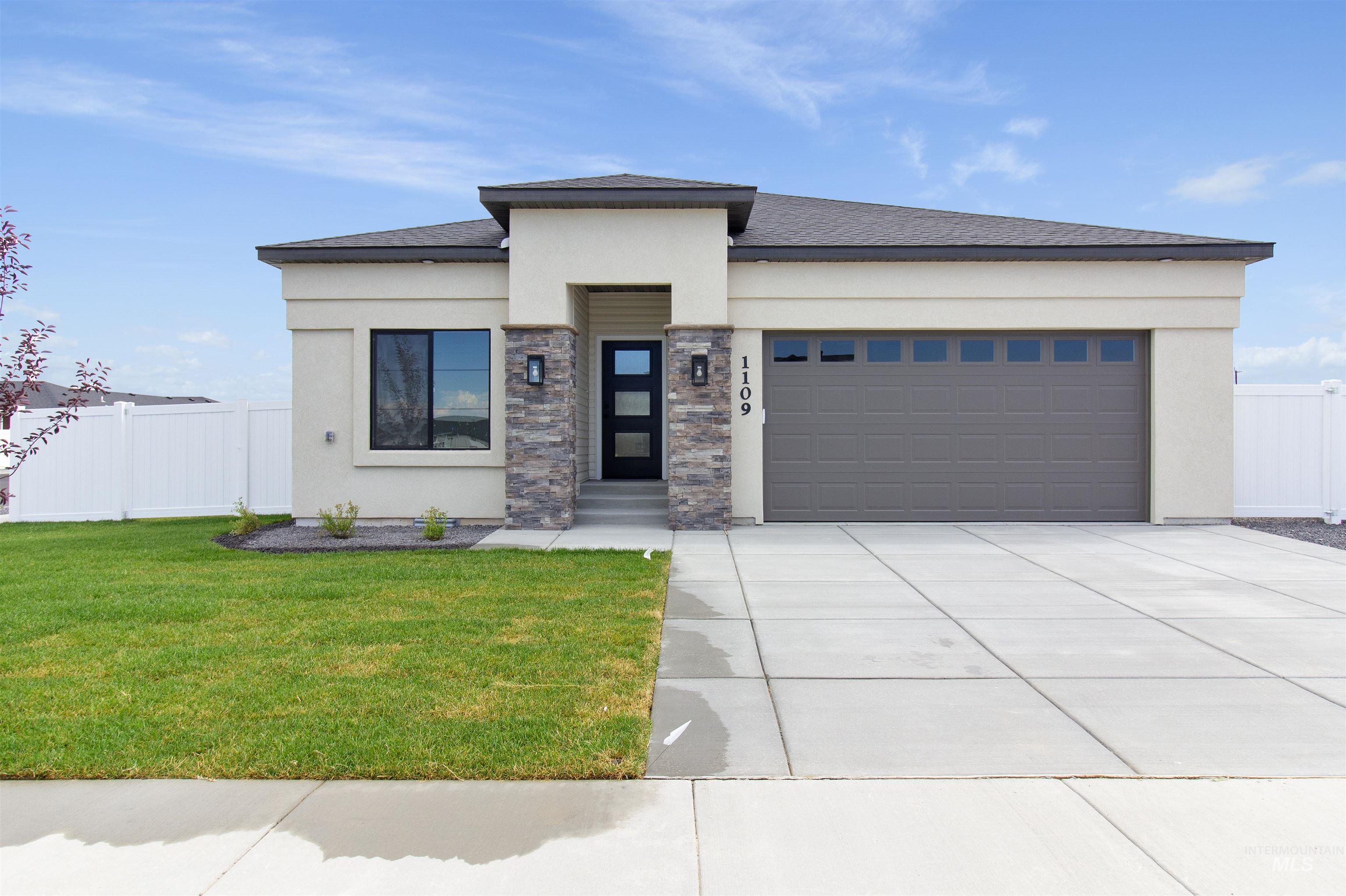 1109 Ira Burton Road Twin Falls, ID 83301 - Photo 2 of 38