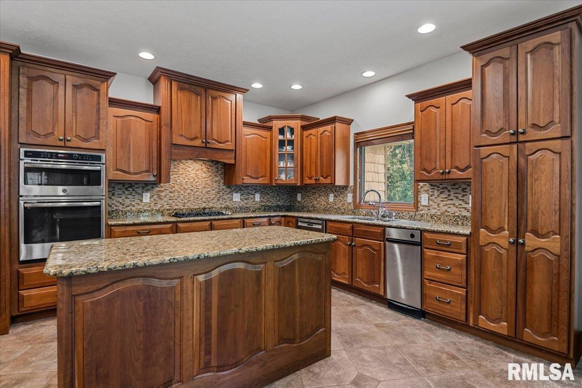 47 Woodland Trail Rochester, IL 62563 - Photo 16 of 81 Gallery Image 16