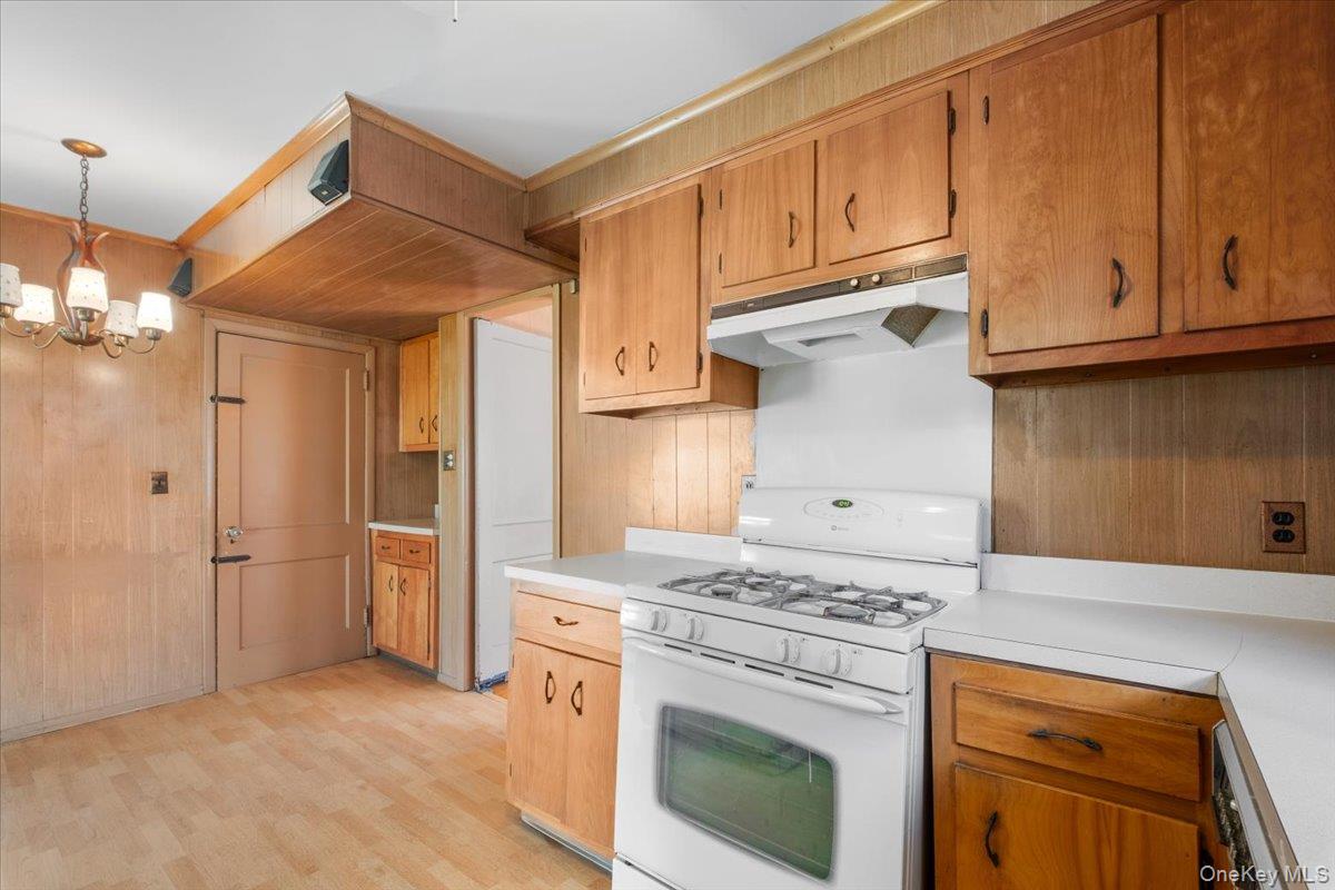 18 Faneuil Place New Rochelle, NY 10801 - Photo 13 of 40