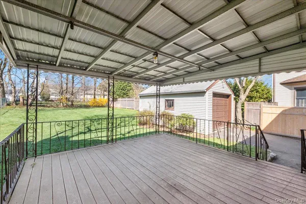 $549,000 | 18 Faneuil Place, New Rochelle, NY 10801