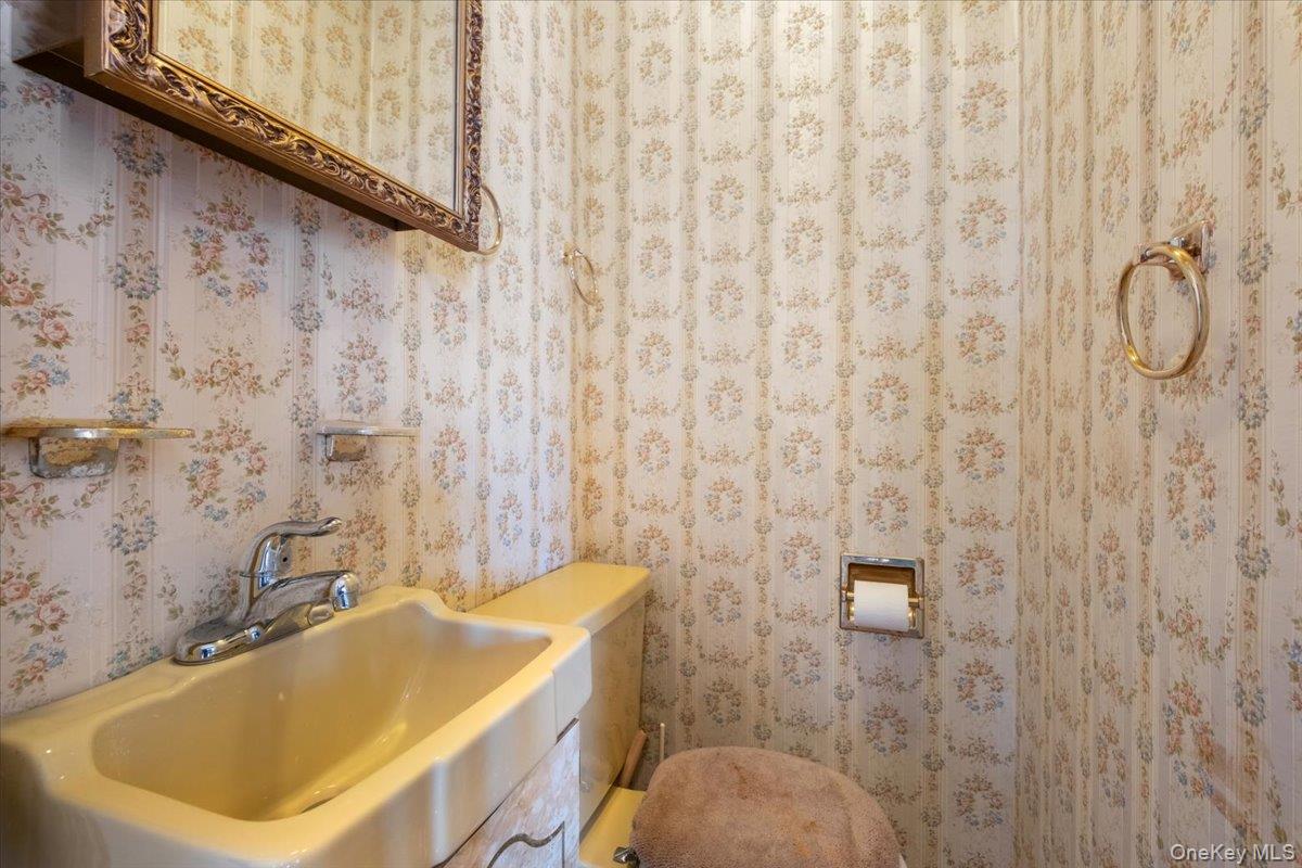 18 Faneuil Place New Rochelle, NY 10801 - Photo 30 of 40