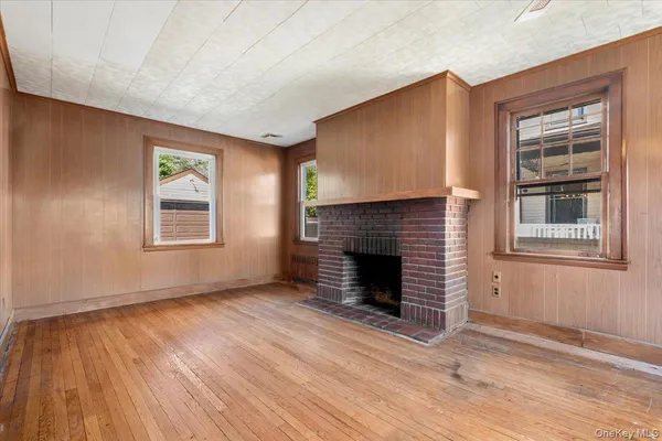 $549,000 | 18 Faneuil Place, New Rochelle, NY 10801