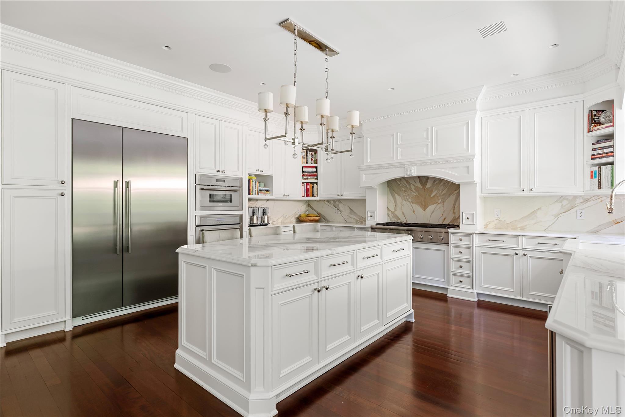 898 Chicken Valley Road Locust Valley, NY 11560 - Photo 9 of 45 Gallery Image 9