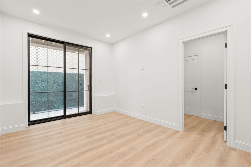27 Shepard Street, Unit 3 Boston, MA 02135 - Photo 26 of 33