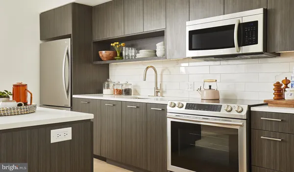 $5,516 | 4710 Elm Street, Unit 2BW1905, Bethesda, MD 20814