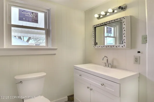 $269,800 | 17 Park Street, East Stroudsburg, PA 18301