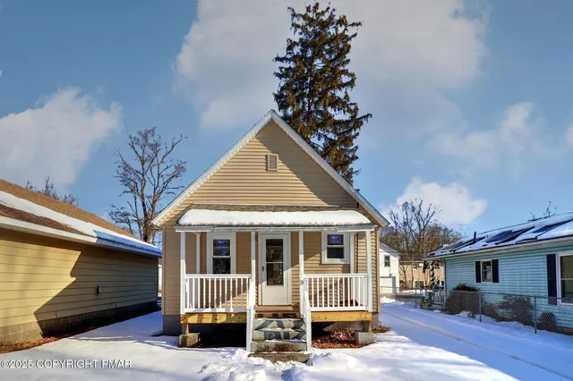 $269,800 | 17 Park Street, East Stroudsburg, PA 18301