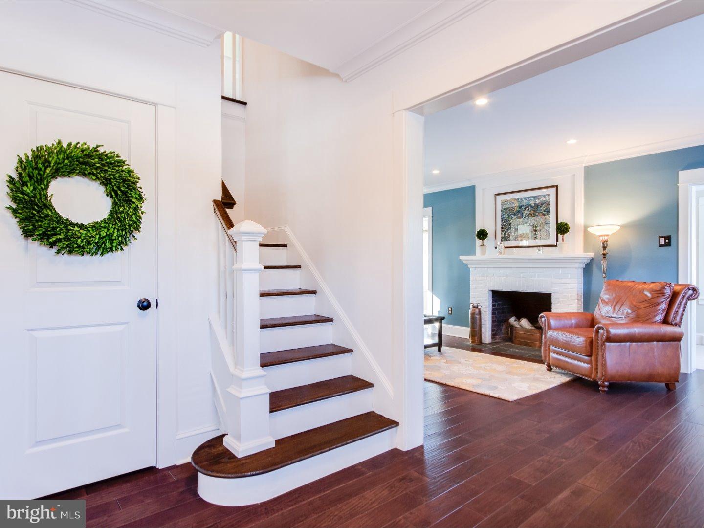 28 Wistar Road Paoli, PA 19301 - Photo 2 of 25 Foyer