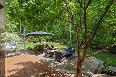 $900,000 | 23 Crest Circle, Smithfield, RI 02917