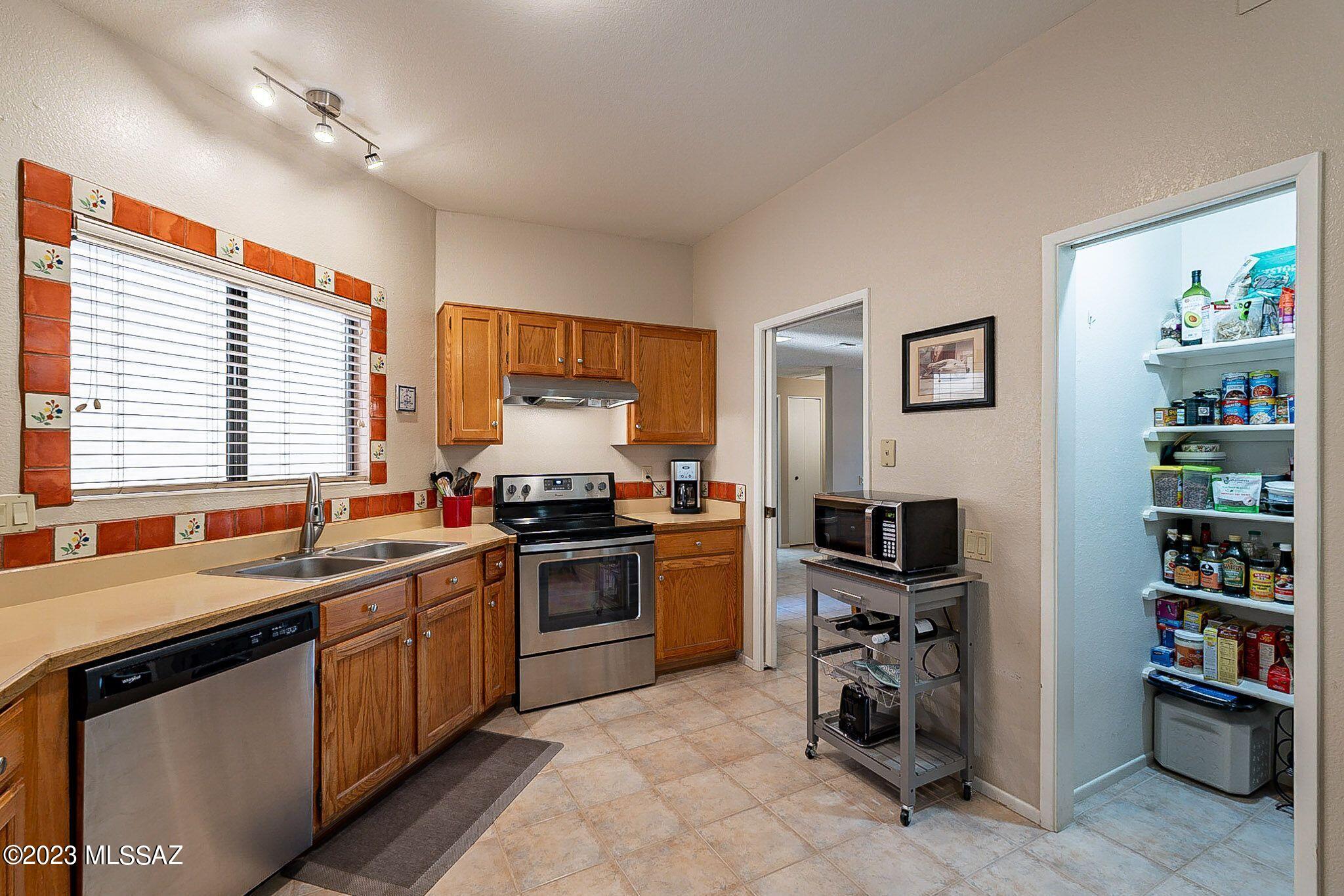 700 West Rio-Altar Green Valley, AZ 85614 - Photo 14 of 36 Gallery Image 14