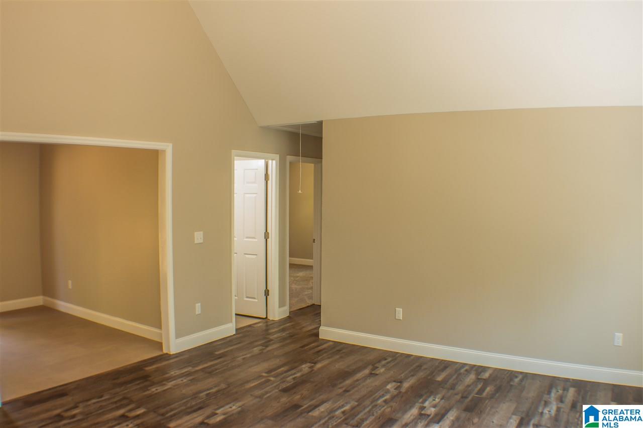 2592 Elvester Road Warrior, AL 35180 - Photo 2 of 26