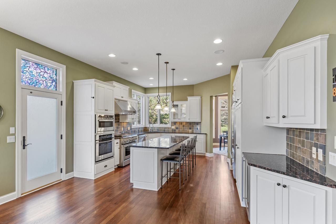 9106 Cold Stream Lane Eden Prairie, MN 55347 - Photo 4 of 64