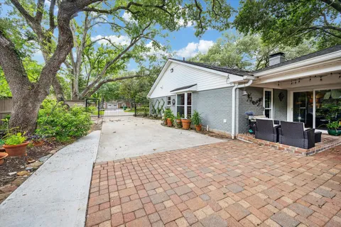 $699,000 | 9006 Bonhomme Road, Houston, TX 77074