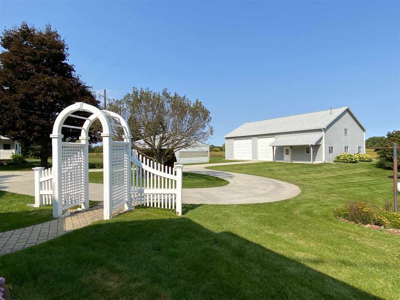 6675 Goodall Road Corunna, MI 48817 - Photo 2 of 56 50024569-1.JPG