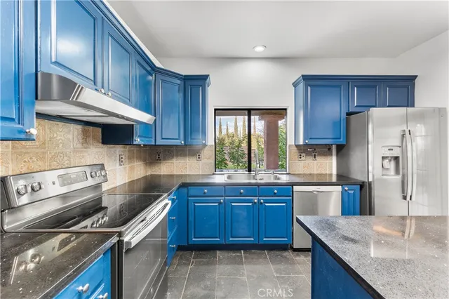 $599,999 | 41820 Stratford Circle, Palmdale, CA 93551