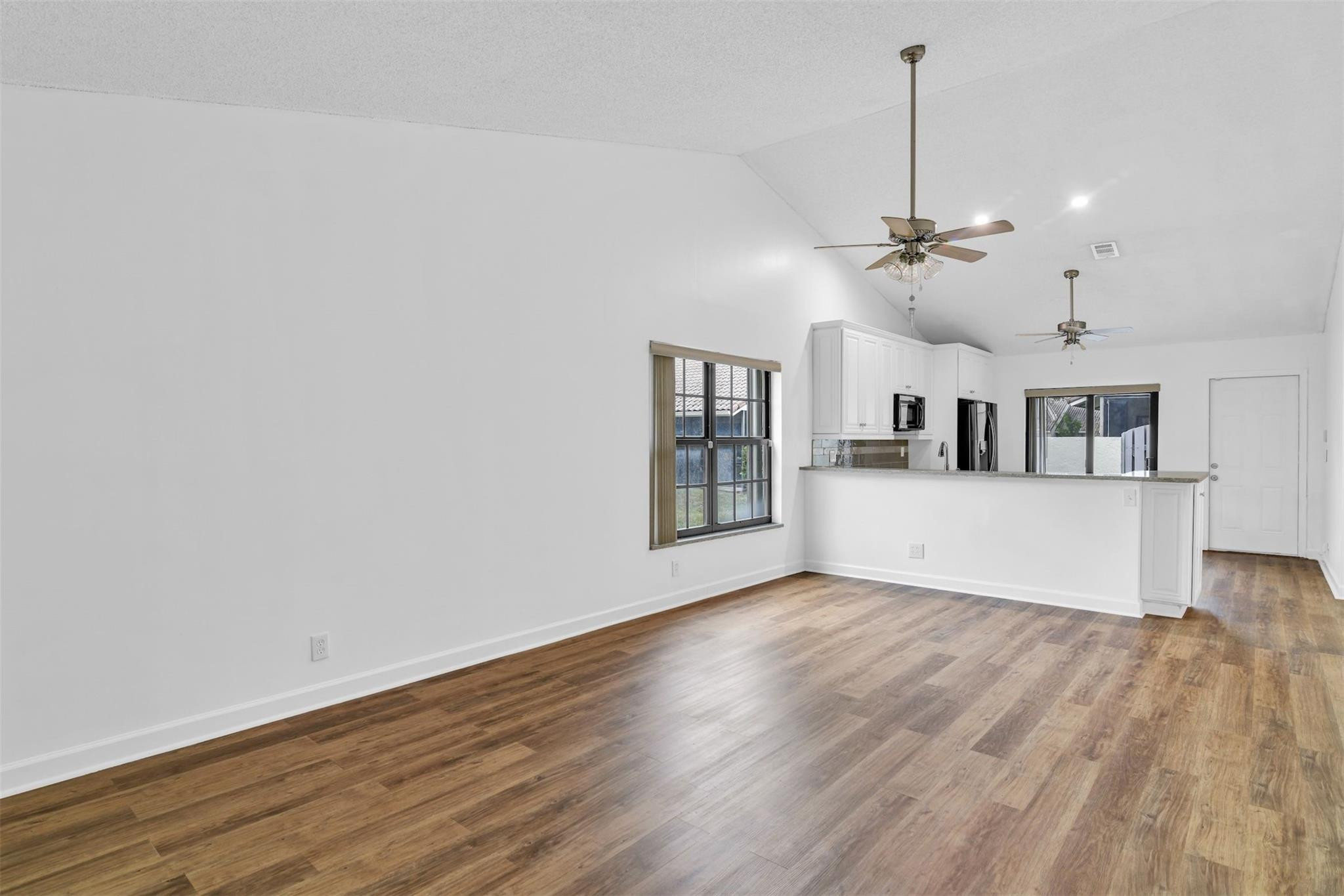 486 Hardwood Place Boca Raton, FL 33431 - Photo 11 of 48 Photo 11