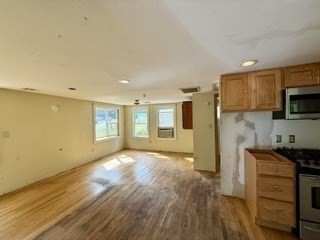 42 Whittier Road Marlborough, MA 01752 - Photo 6 of 33 Gallery Image 6