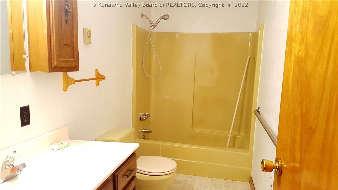 1522 Kaufmans Branch Road Elkview, WV 25071 - Photo 10 of 24 Gallery Image 10