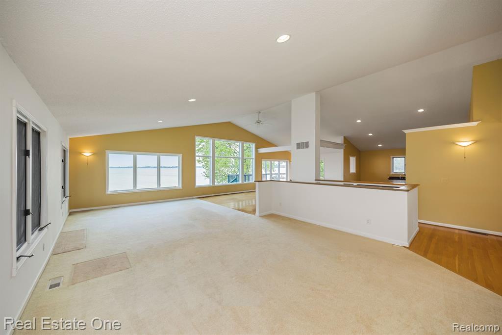 48712 Point Lakeview Street Chesterfield, MI 48047 - Photo 19 of 71