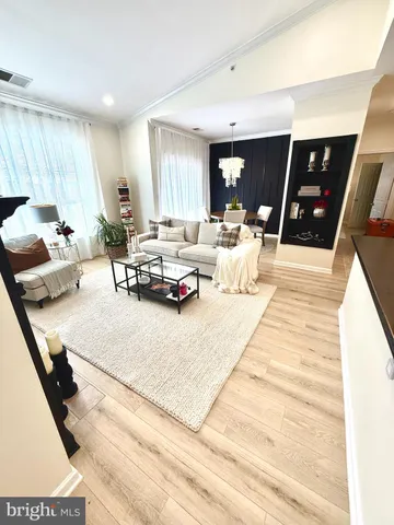 $1,875 | 19623 Galway Bay Circle, Unit 401, Germantown, MD 20874