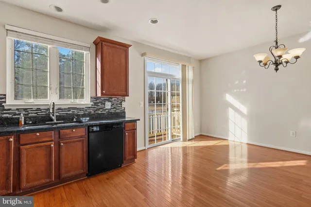 $3,295 | 4505 Henley Place, Fairfax, VA 22030