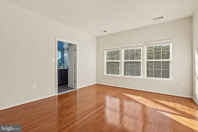 $3,295 | 4505 Henley Place, Fairfax, VA 22030