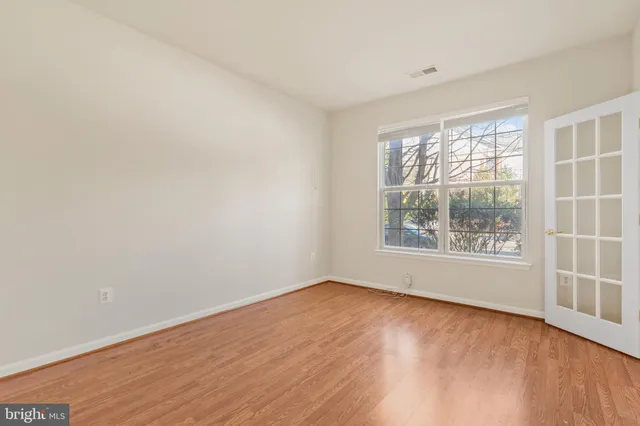 $3,295 | 4505 Henley Place, Fairfax, VA 22030