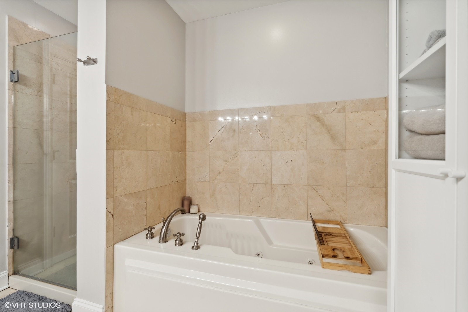1801 West Addison Street, Unit 2E Chicago, IL 60613 - Photo 13 of 19 Gallery Image 13