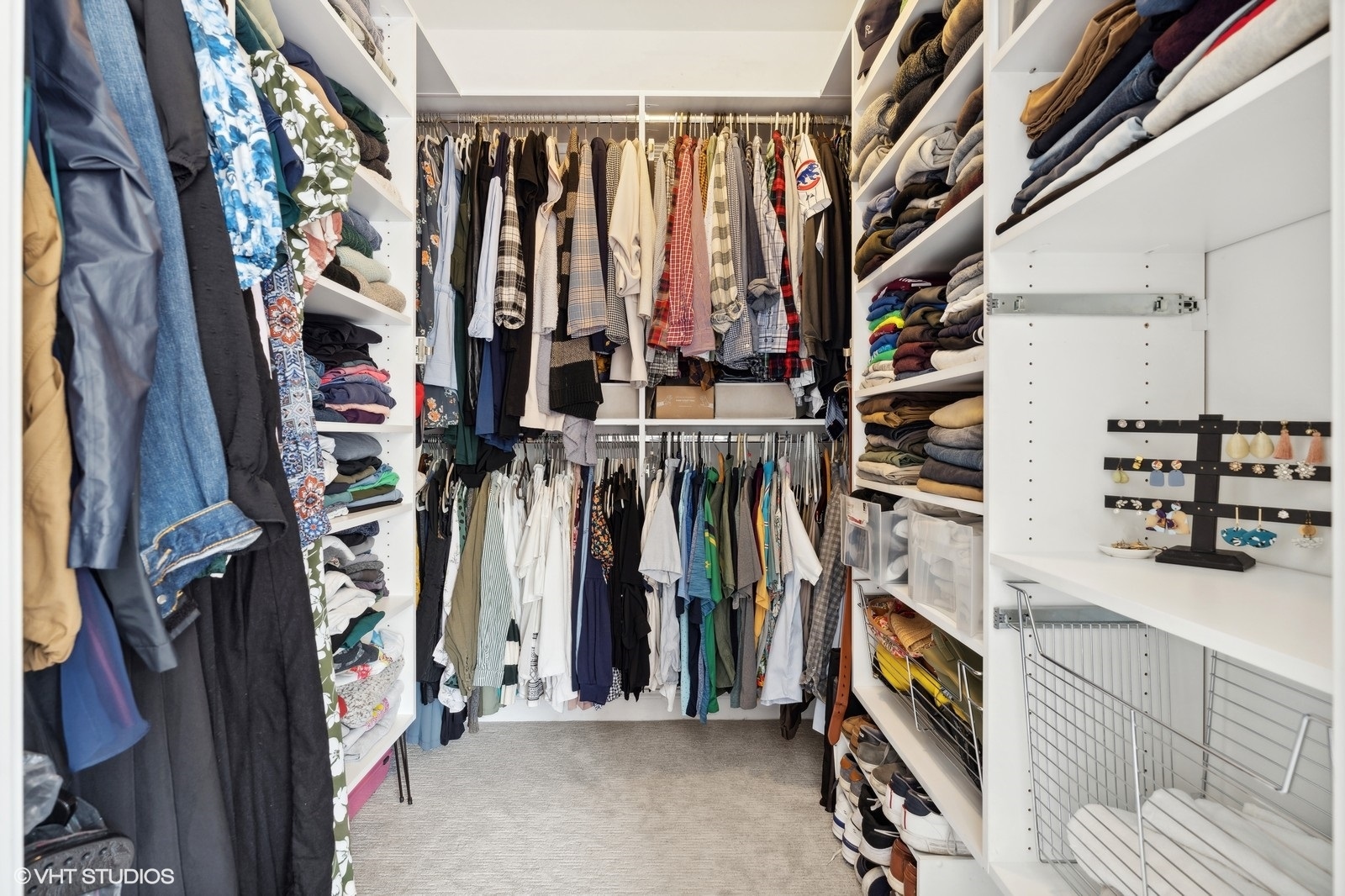 1801 West Addison Street, Unit 2E Chicago, IL 60613 - Photo 14 of 19 Gallery Image 14