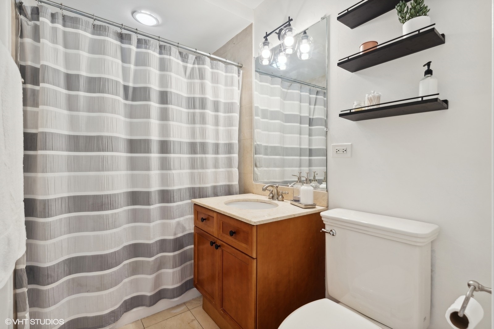 1801 West Addison Street, Unit 2E Chicago, IL 60613 - Photo 18 of 19 Gallery Image 18