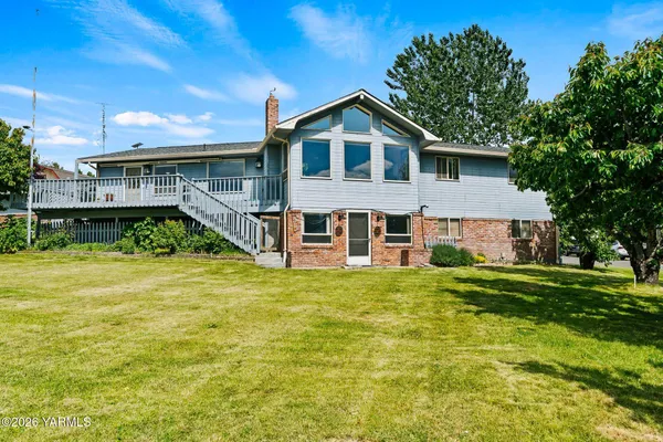 $712,500 | 605 Bittner Road, Yakima, WA 98901