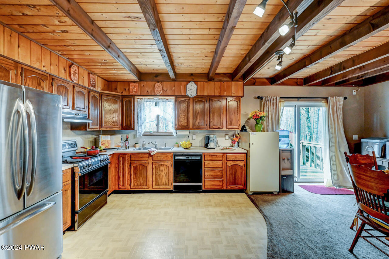 111 Romaine Road Hawley, PA 18428 - Photo 15 of 60 111-Romaine-Rd-13-jpg