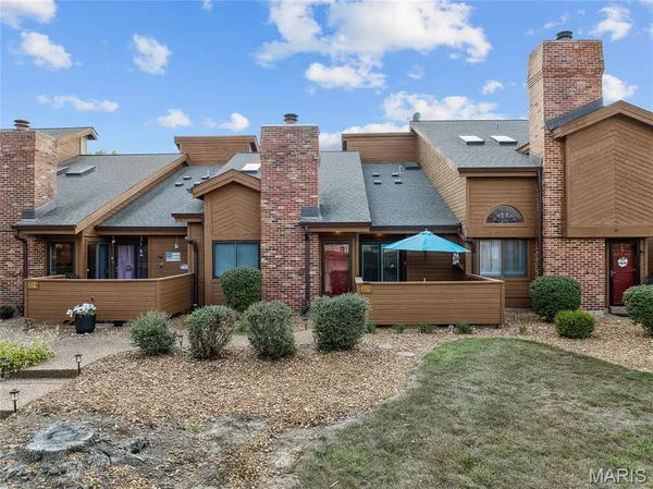 $294,000 | 325 Kipling Way, Unit D, Weldon Spring, MO 63304