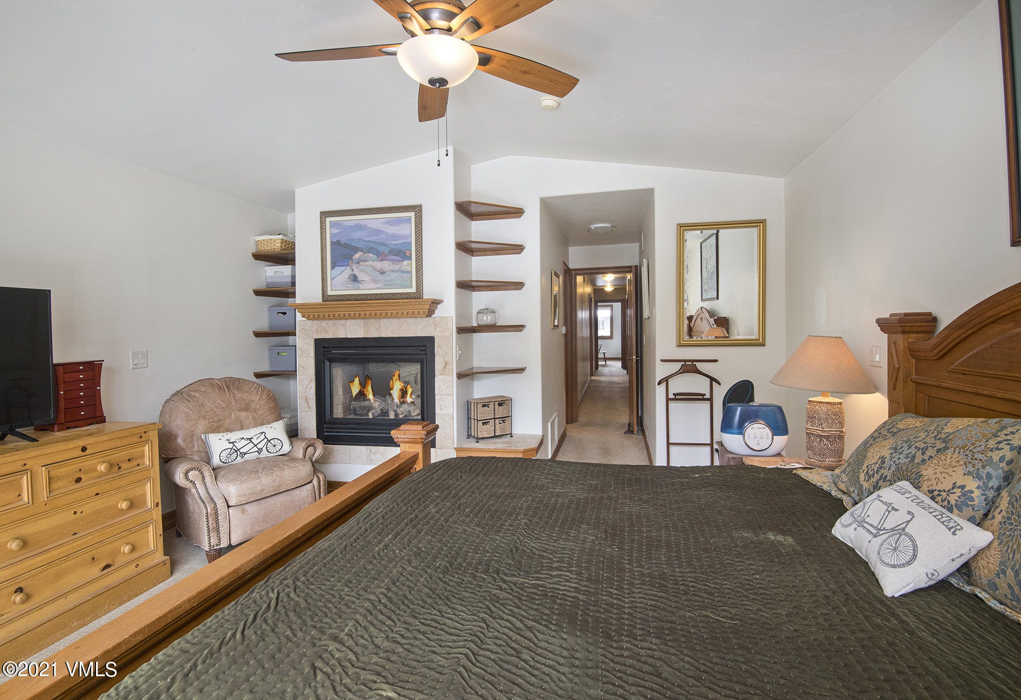 252 River Ranch Road Edwards, CO 81632 - Photo 14 of 50 fireplace in master bedroom