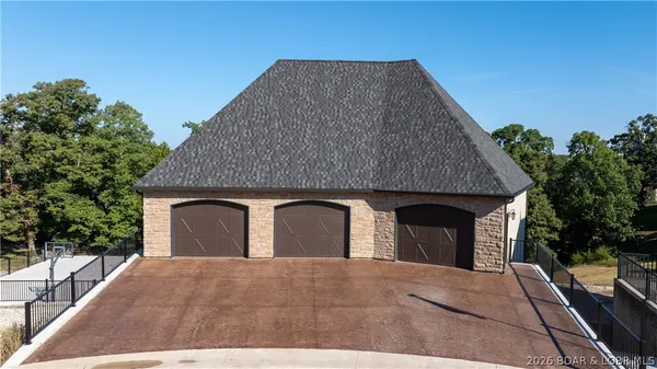 $1,900,000 | 5751 Tree Leaf Court, Osage Beach, MO 65065