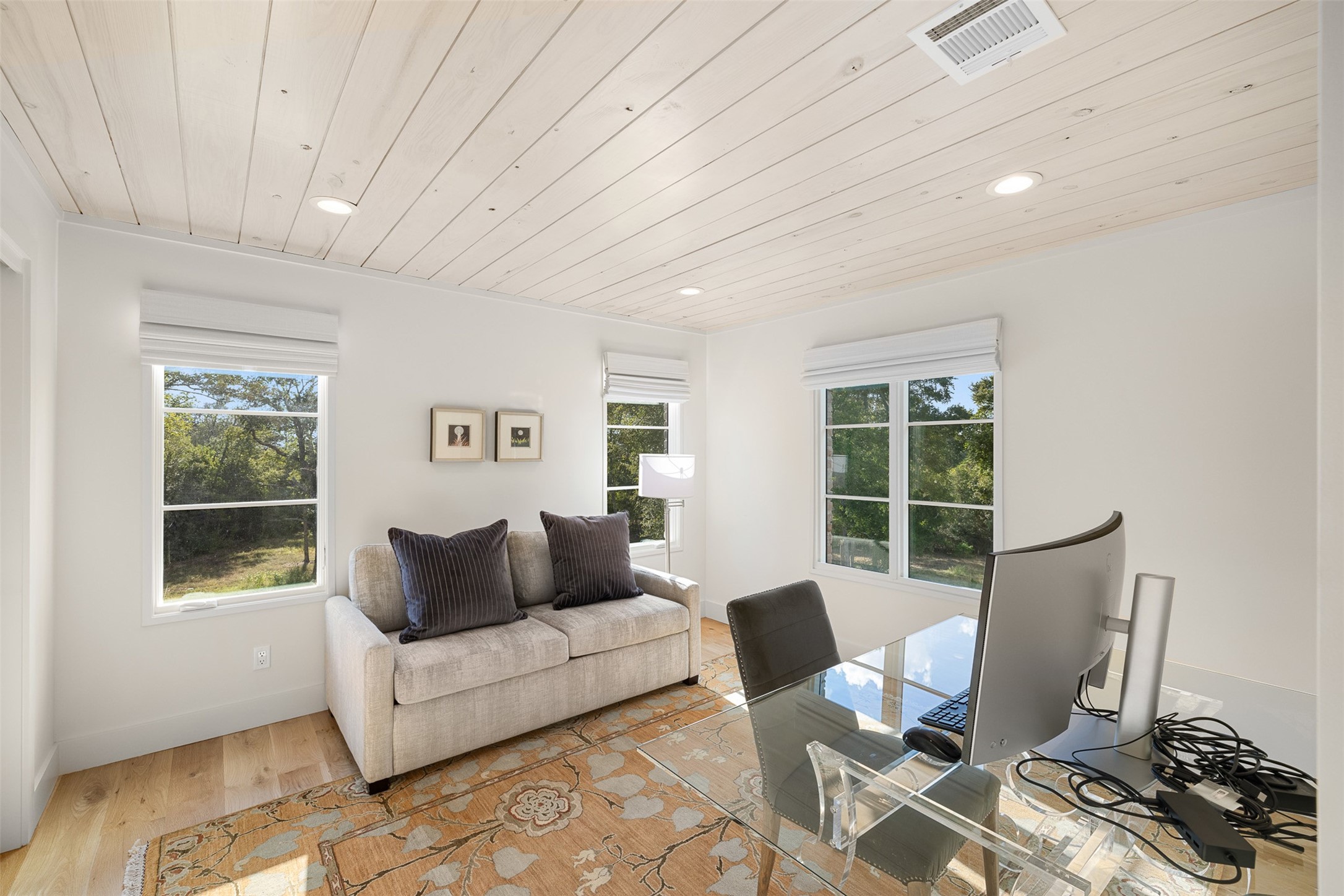 565 Bybee Road Round Top, TX 78954 - Photo 20 of 32 a living room with furniture and a window
